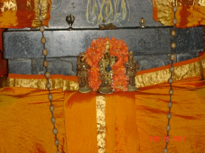 aradhyamurtisofshriraghupremateertha.jpg